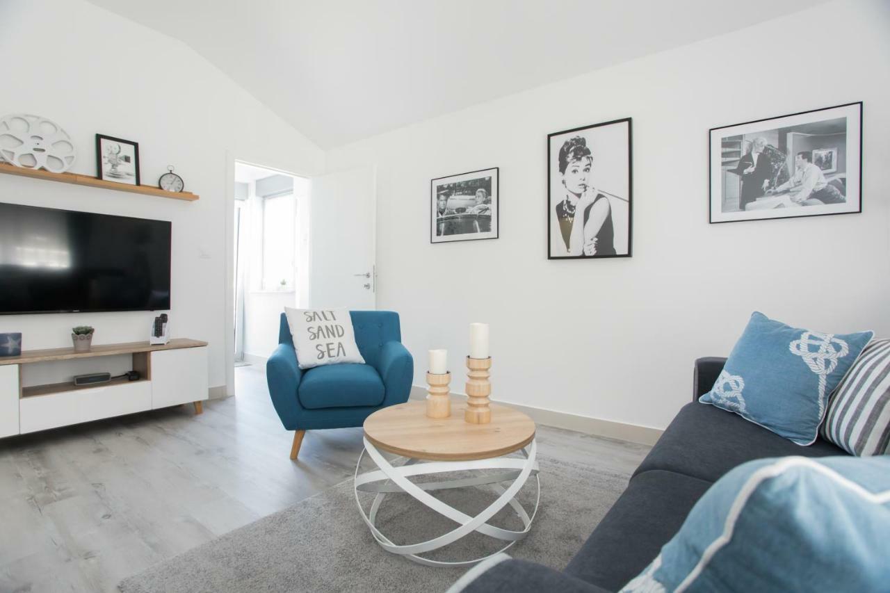 Apartment Movie Primošten المظهر الخارجي الصورة