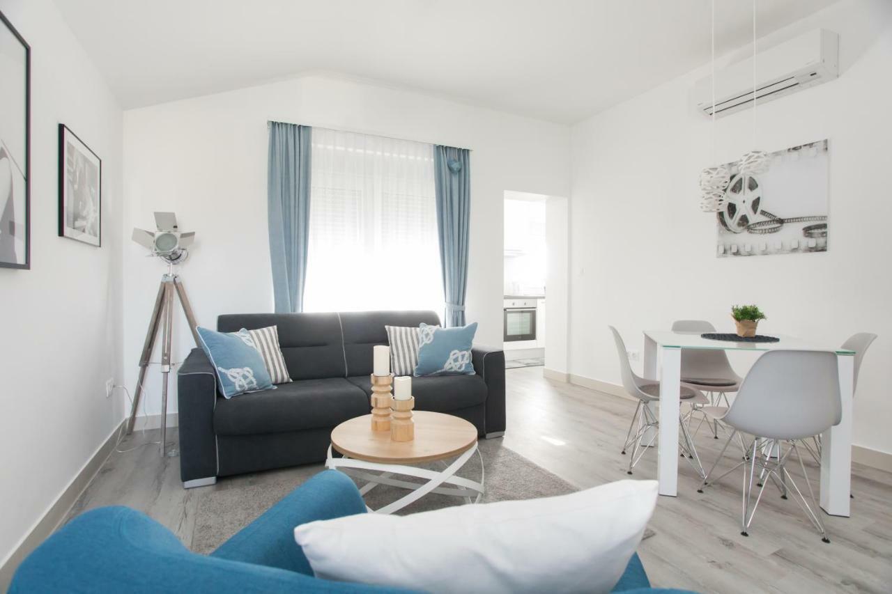 Apartment Movie Primošten المظهر الخارجي الصورة